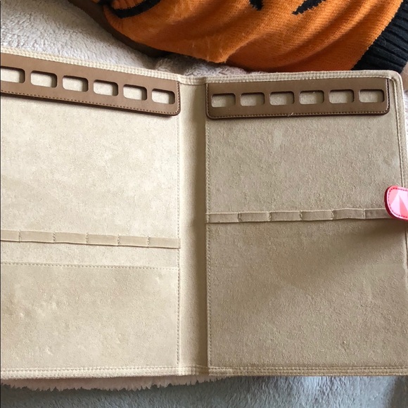 Stella & Dot travel portfolio case for necklaces - Picture 2 of 2